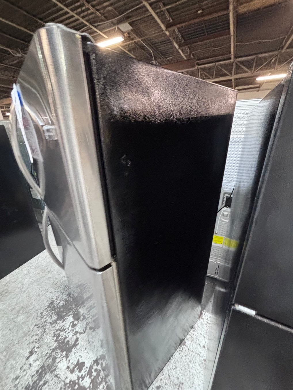 >>Frigidaire 21cu.ft -top freezer refrigerator stainless steel -used refurbished 30” #RFB446B
