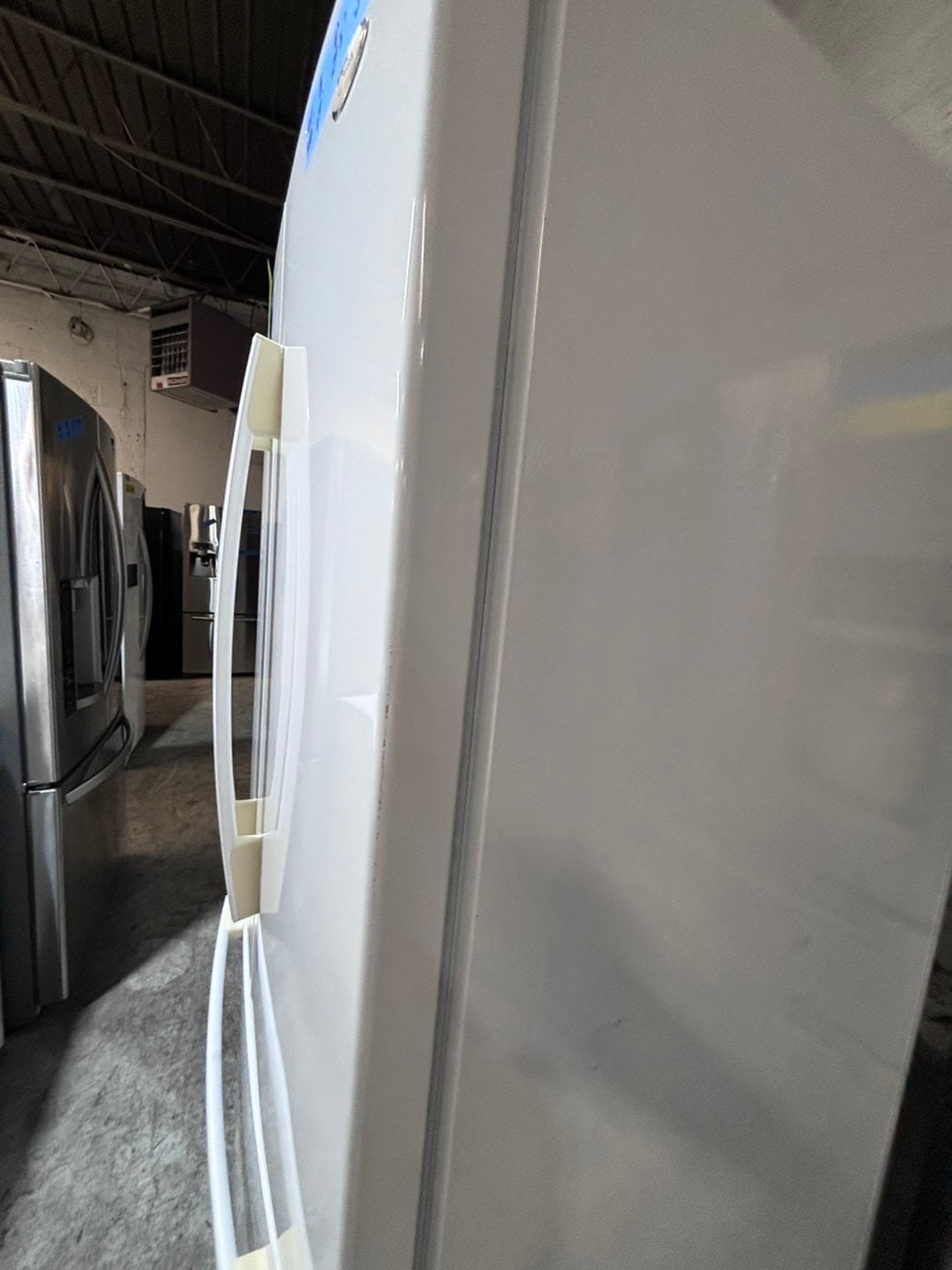 >* special🔥used-Refurbished Whirlpool white 36”w x69h x 29.1/5 depth refrigerator w/ice maker inside 36 “ #FDW4U3B