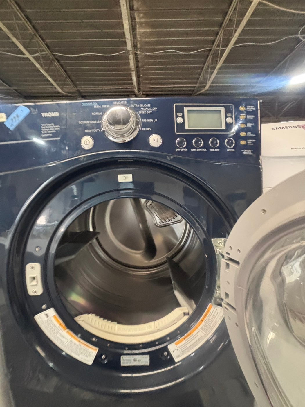 } special🎉LG  washer & dryer set electric 220v front load stackable or side by side - sensor dry , working 💯  with warranty , in navy blue color   #SPO17SET