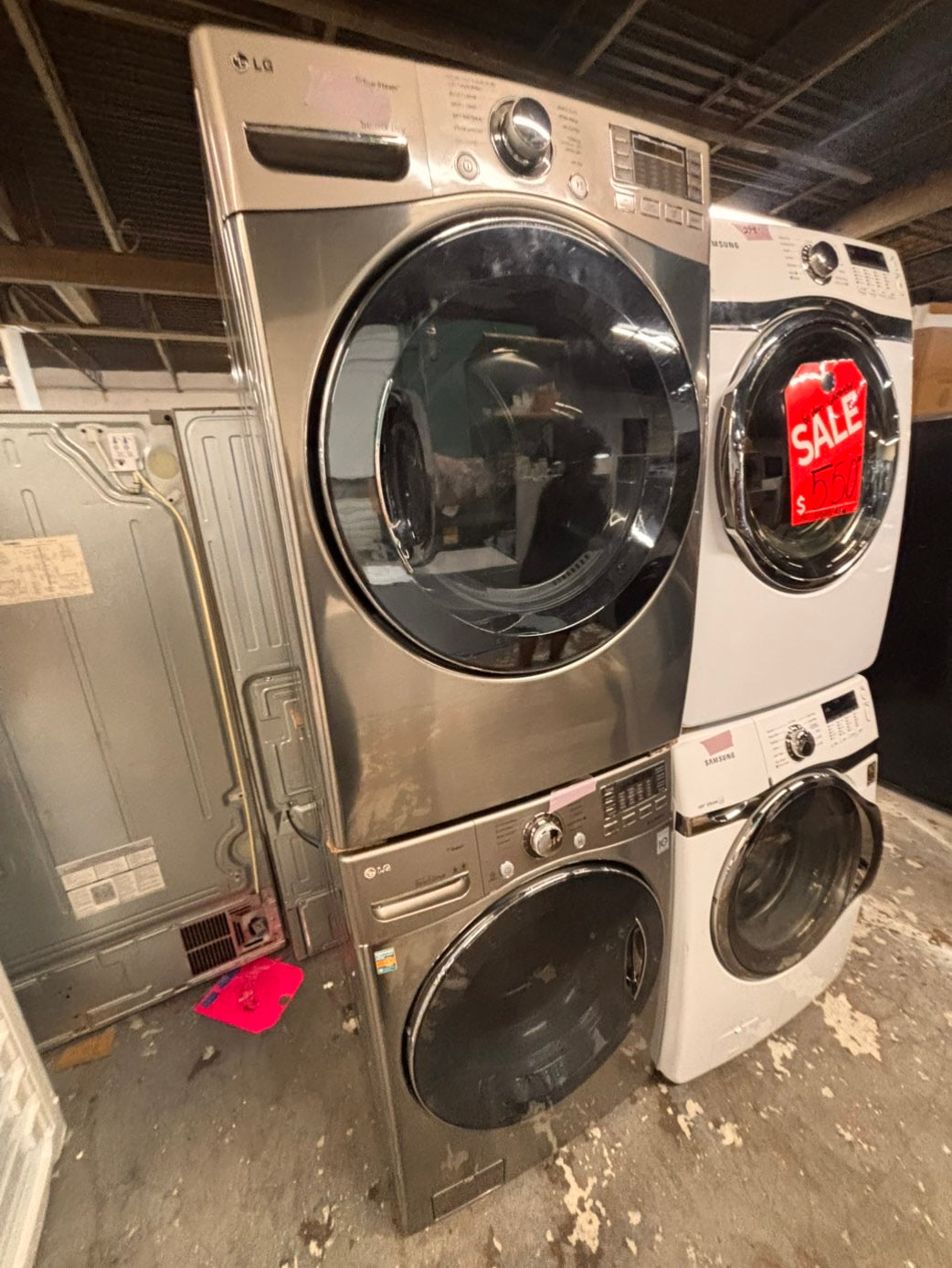 >*Used-great conditions refurbished LG steam washer 4.5cu ft & electric steam dryer 7.5 cu ft large capacity set electric 220v front load stackable or side by side - sensor dry He in silver-gray  #WR15SET