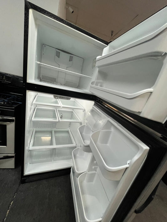 -Frigidaire Top freezer Refrigerator stainless steel 30" 21 cu. Ft  #RF25ML