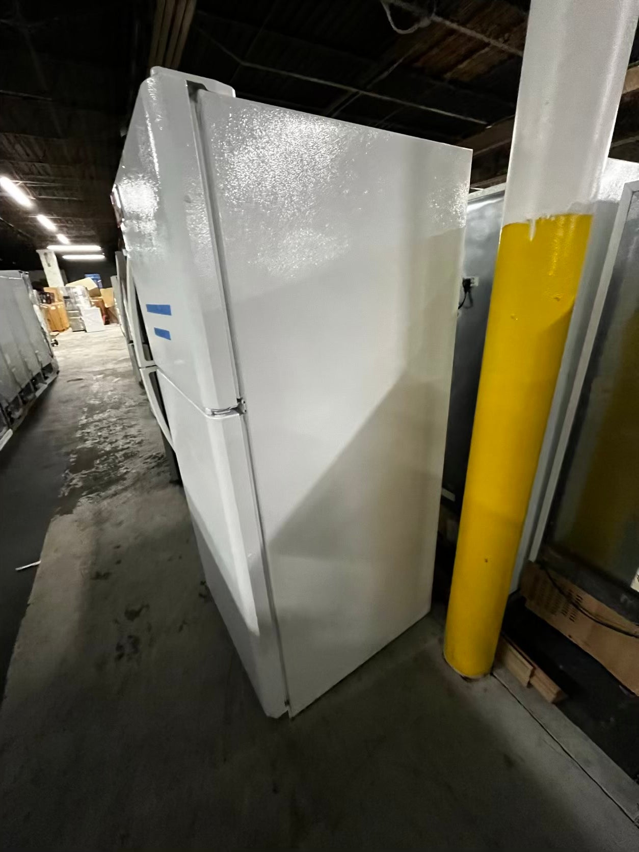 🎄Holiday Sale 🎁” Frigidaire top freezer refrigerator in  white used refurbished 30’ #RF46692B