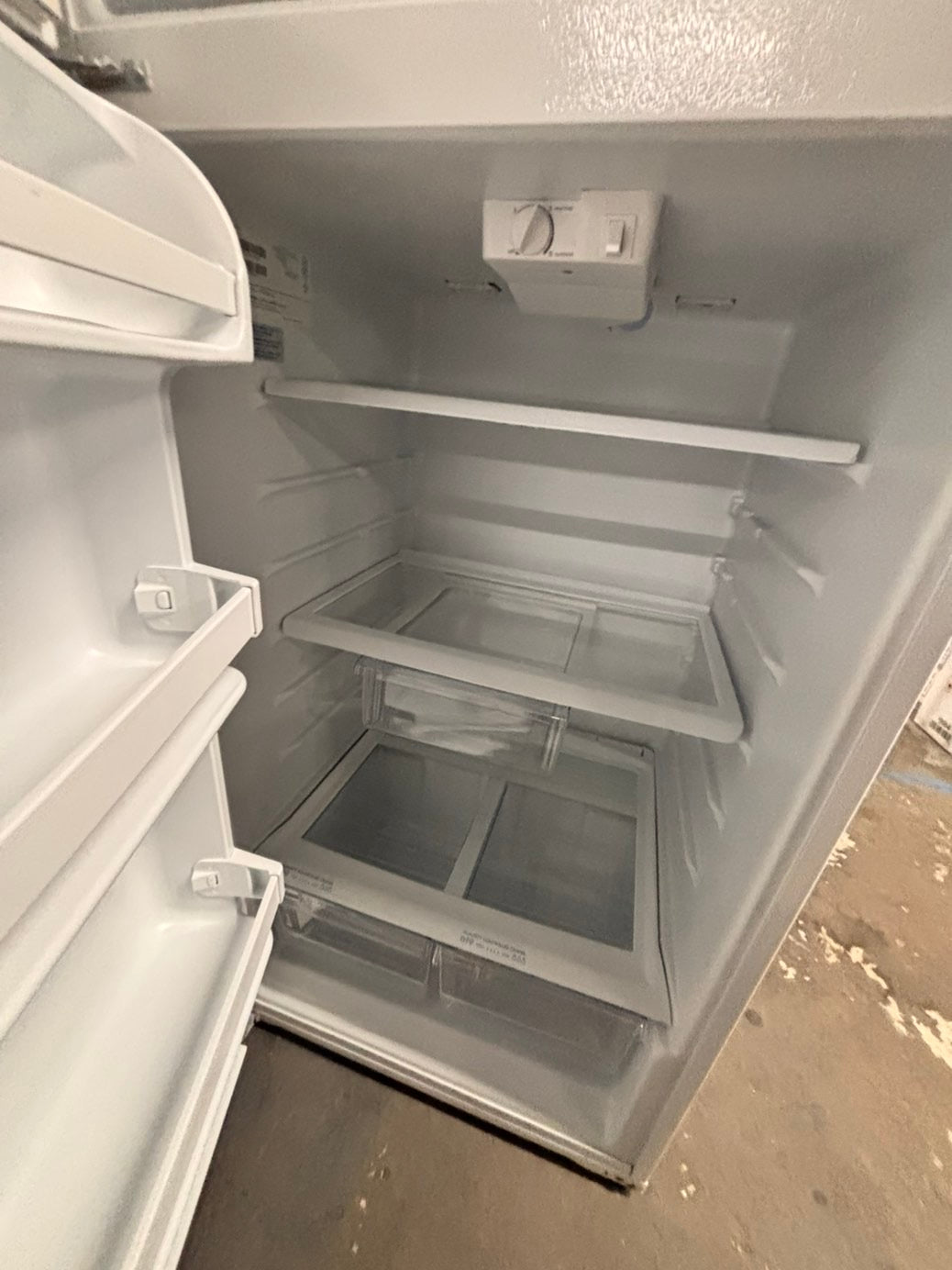 >kenmore 28”top freezer refrigerator stainless steel 28"   #RFWTT7B