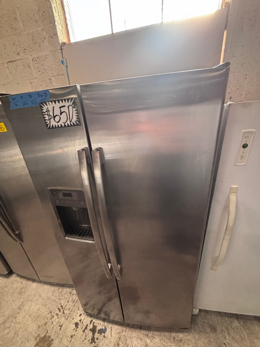 } GE Side x side  36”x 69”h x 29depth ,Refrigerator slate  with ice maker & water dispenser /. 36” 26cu.ft  working 💯  with warranty  used-Refurbished. Item number  #RF26Z14B