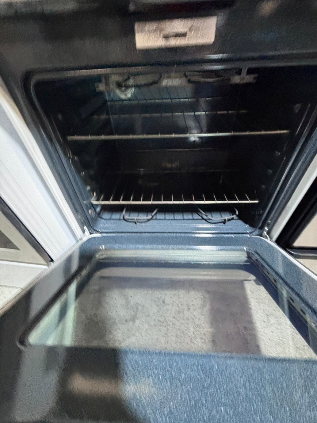 >*special 🔥 GE electric 220v glass top range bake Broil roast self clean black & white  30" used-Refurbished #ESG131B