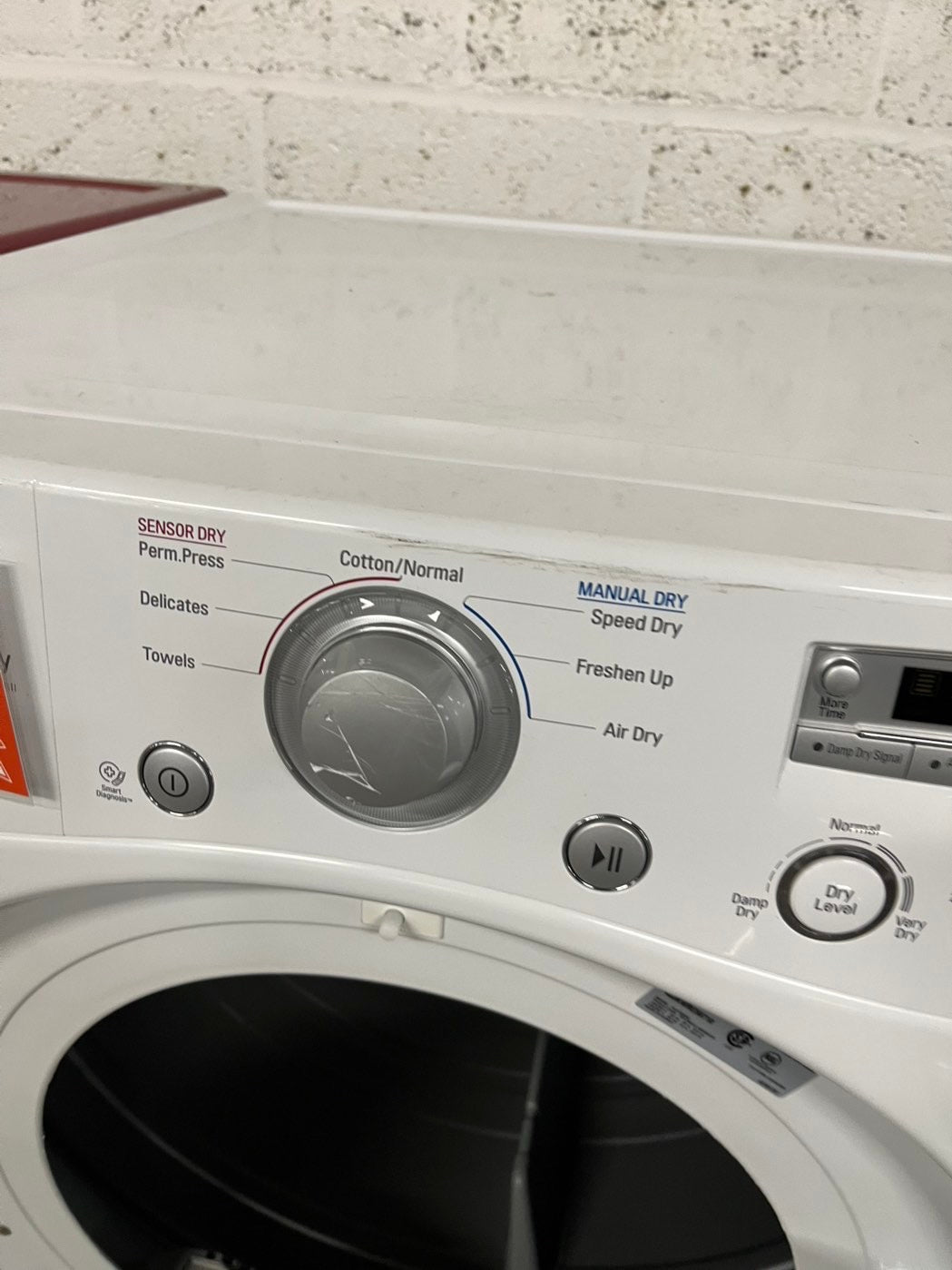 LG sensor Dry front load stackable electric 220v dryer in white  27" #ED66CBB