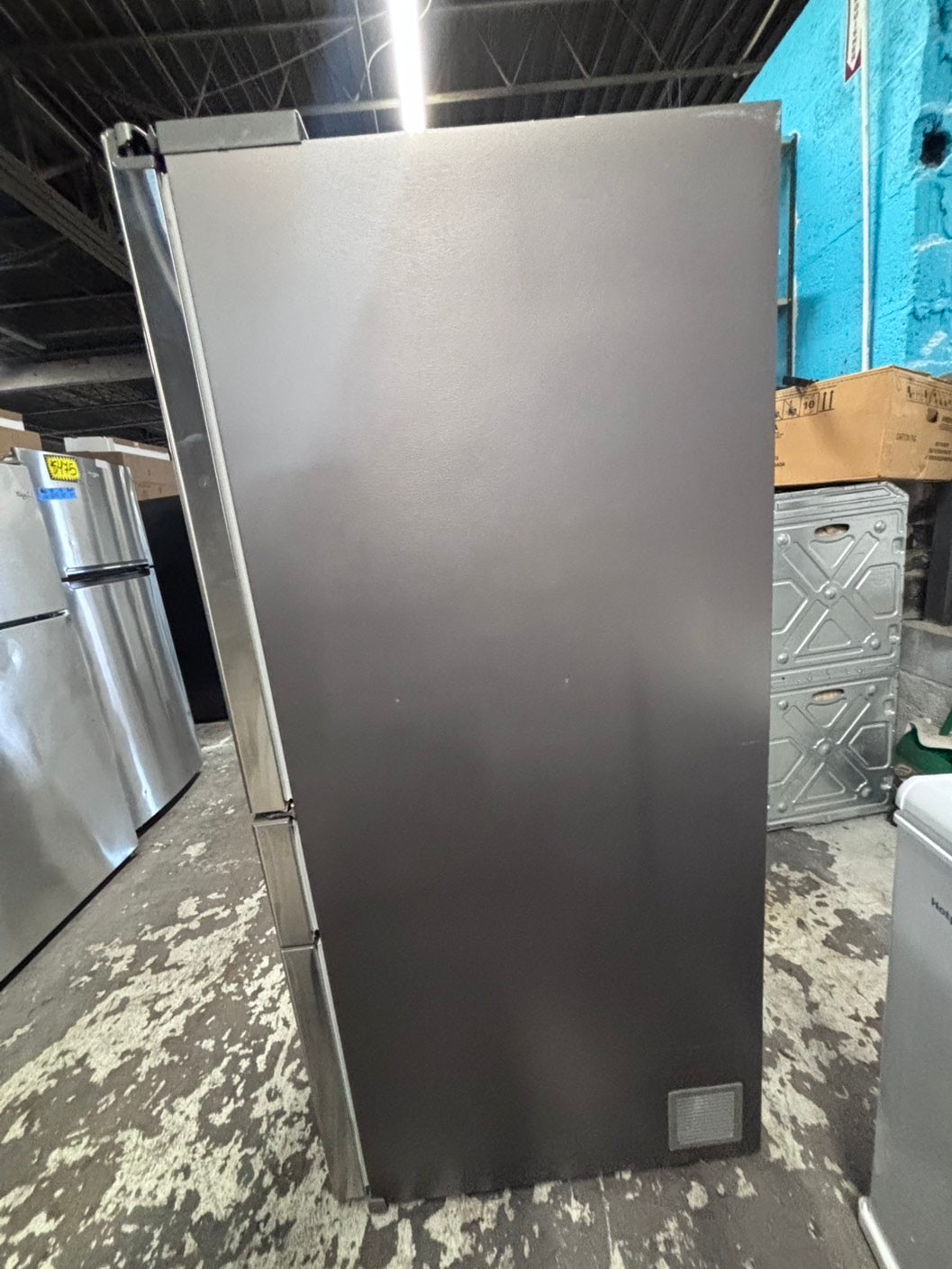 >*Samsung 4-doors French door Refrigerator 33w x 69h 30”1/2depth. /stainless steel w/ ice water dispenser 33" #RL7Q21QB