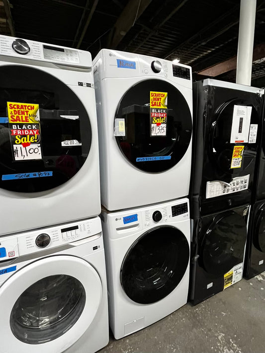 -Open Box 📦 Scratch & Dent 4.5 cu. ft. Ultra Large Capacity Front Load Washer - White
WM4000HWA & 7.4 cu. ft. Large Capacity Front Load Electric Dryer - White DLEX4000W Set / stock number #WD737CB