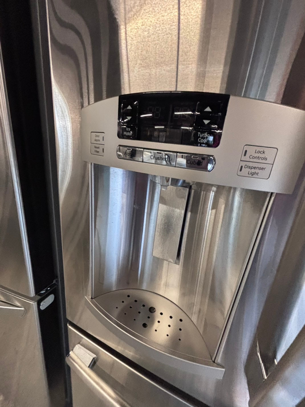 >GE 36” French Door Refrigerator Super-Capacity with ice maker & water dispenser ,used-refurbished #GE50PSB