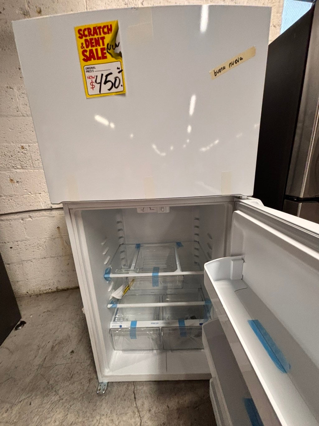 >Open box 📦 New S/d -Frigidaire
30” in. Top Freezer Refrigerator in white color  #RFW99B
