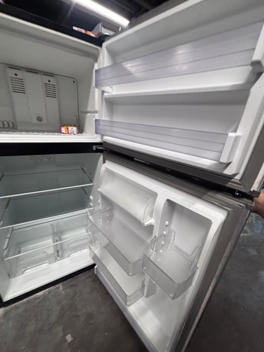 >*Whirlpool stainless steel top freezer refrigerator used-refurbished 30" #RPP4SB