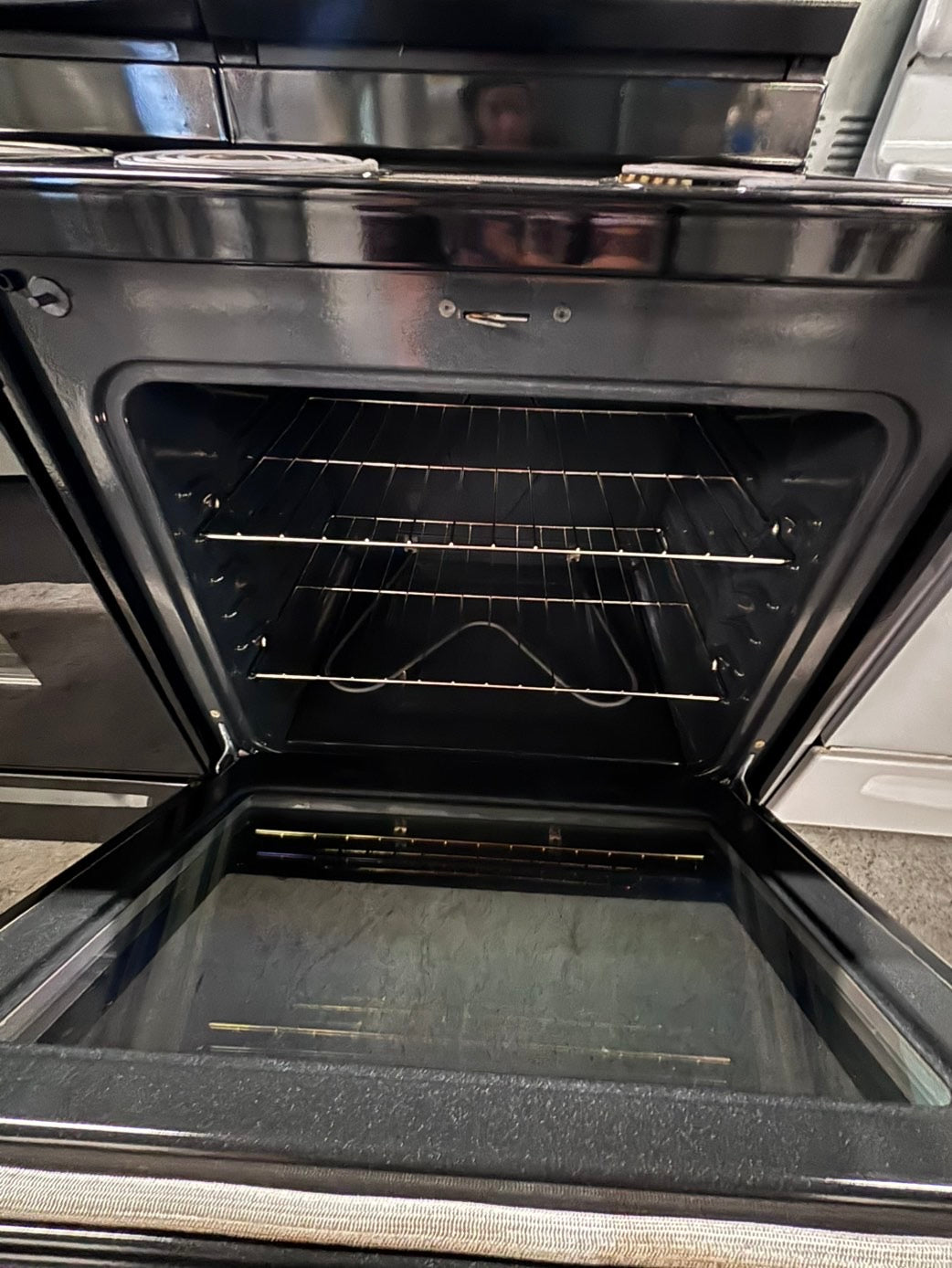 >frigidaire   stainless steel & black electric coil top range coil 220v bake /Broil 4 burner used-Refurbished  great condition 30" #FH15Z1B