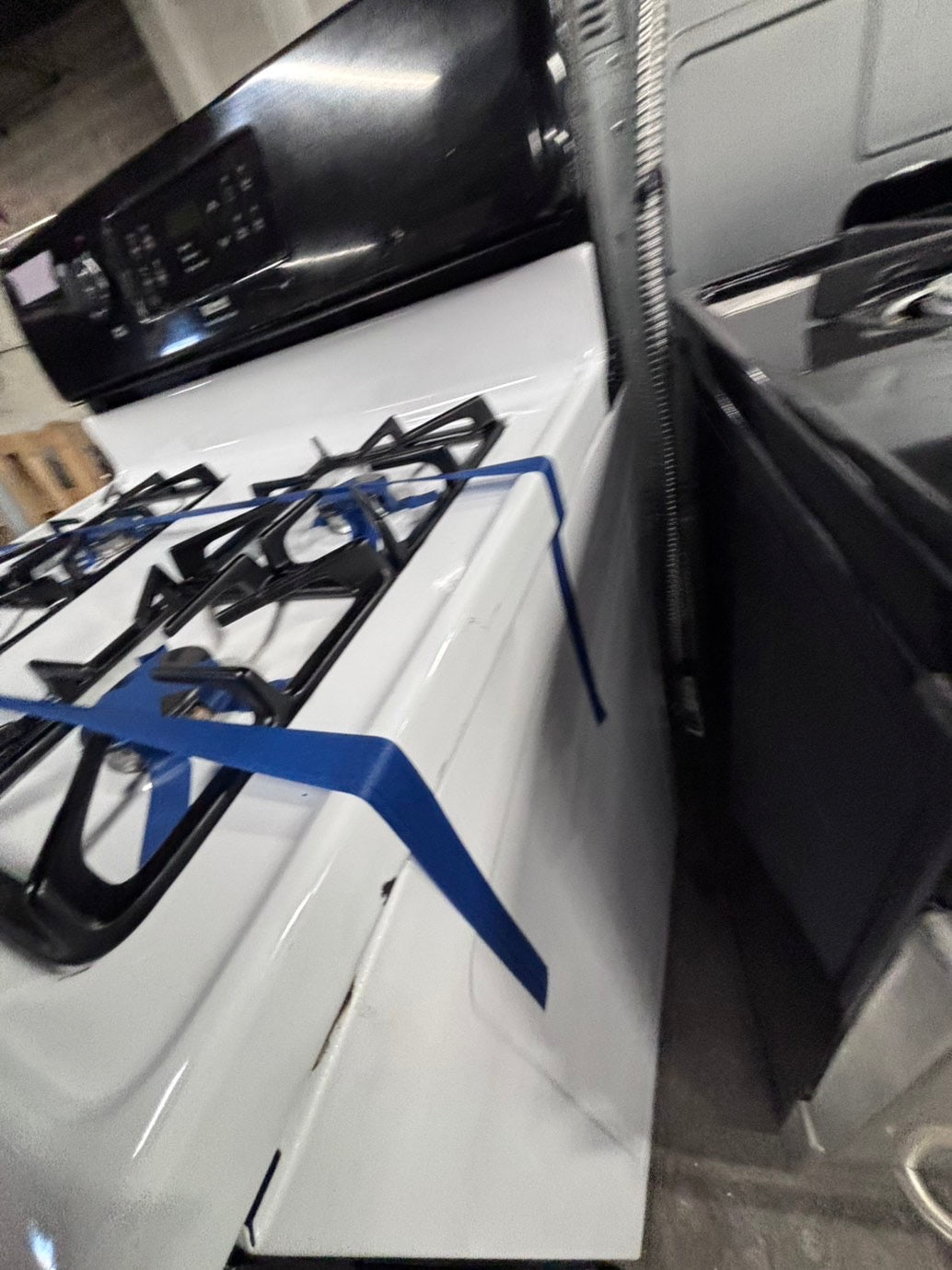 >*Sale🔥Kenmore Gas range 4 burner bake broil Hi/Lo self clean in  white & black , used-Refurbished 30” #ZQTN2B