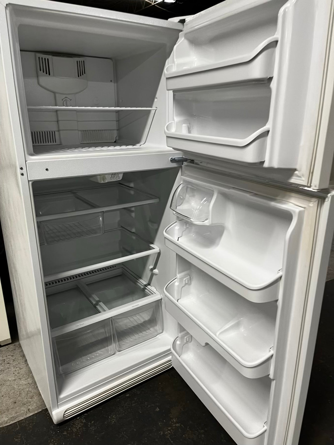 * Frigidaire top freezer refrigerator in white no ice maker 30" #RF34773B
