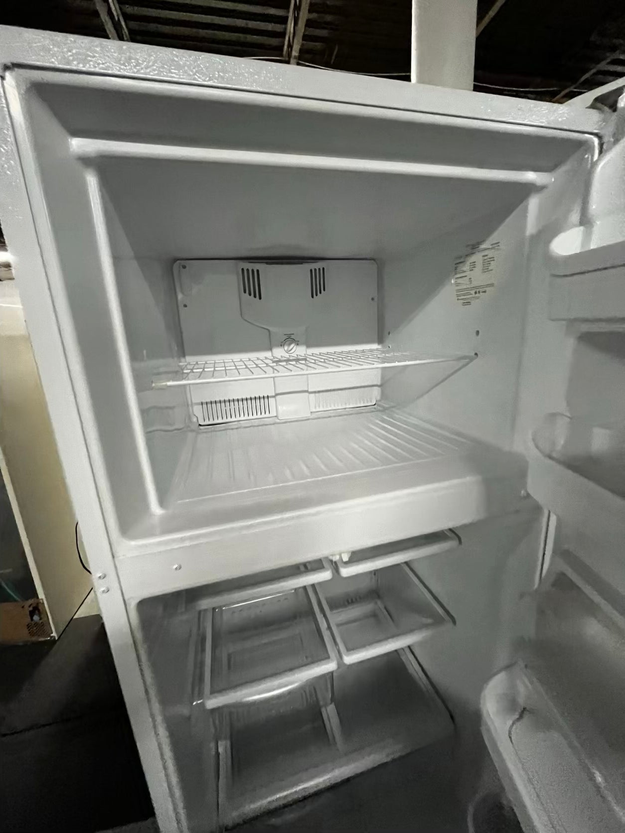🎄Holiday Sale 🎁” Frigidaire top freezer refrigerator in  white used refurbished 30’ #RF46692B
