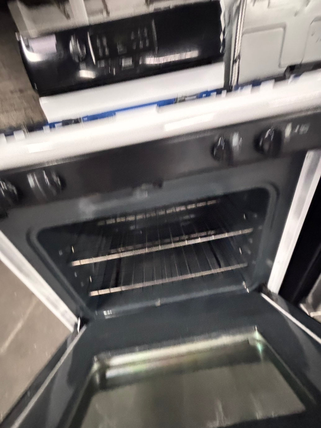 >*Sale🔥Kenmore Gas range 4 burner bake broil Hi/Lo self clean in  white & black , used-Refurbished 30” #ZQTN2B