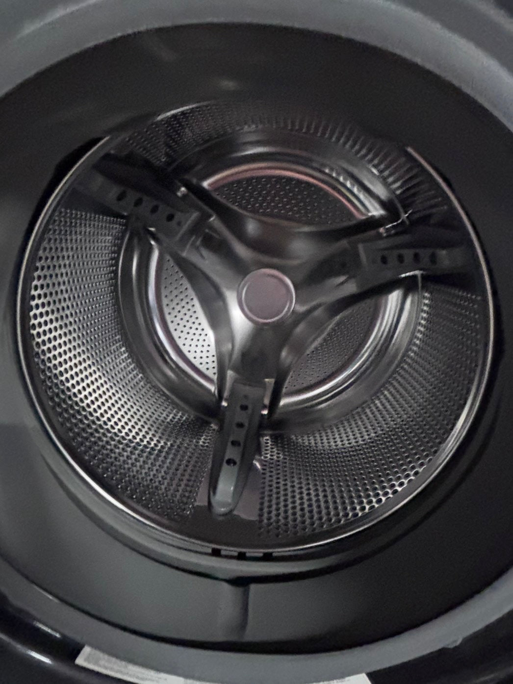 >used- refurbished LG front load washer & dryer set electric 220v large capacity with pedestals in gray stainless steel 27” #ELPV65B