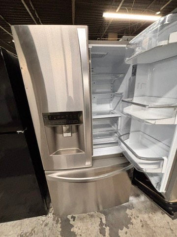 >special combo 2pc. Kenmore French door Refrigerator 36” stainless steel with water dispenser & ice maker & electric stove 5 burners & both same brand #RFXV421B