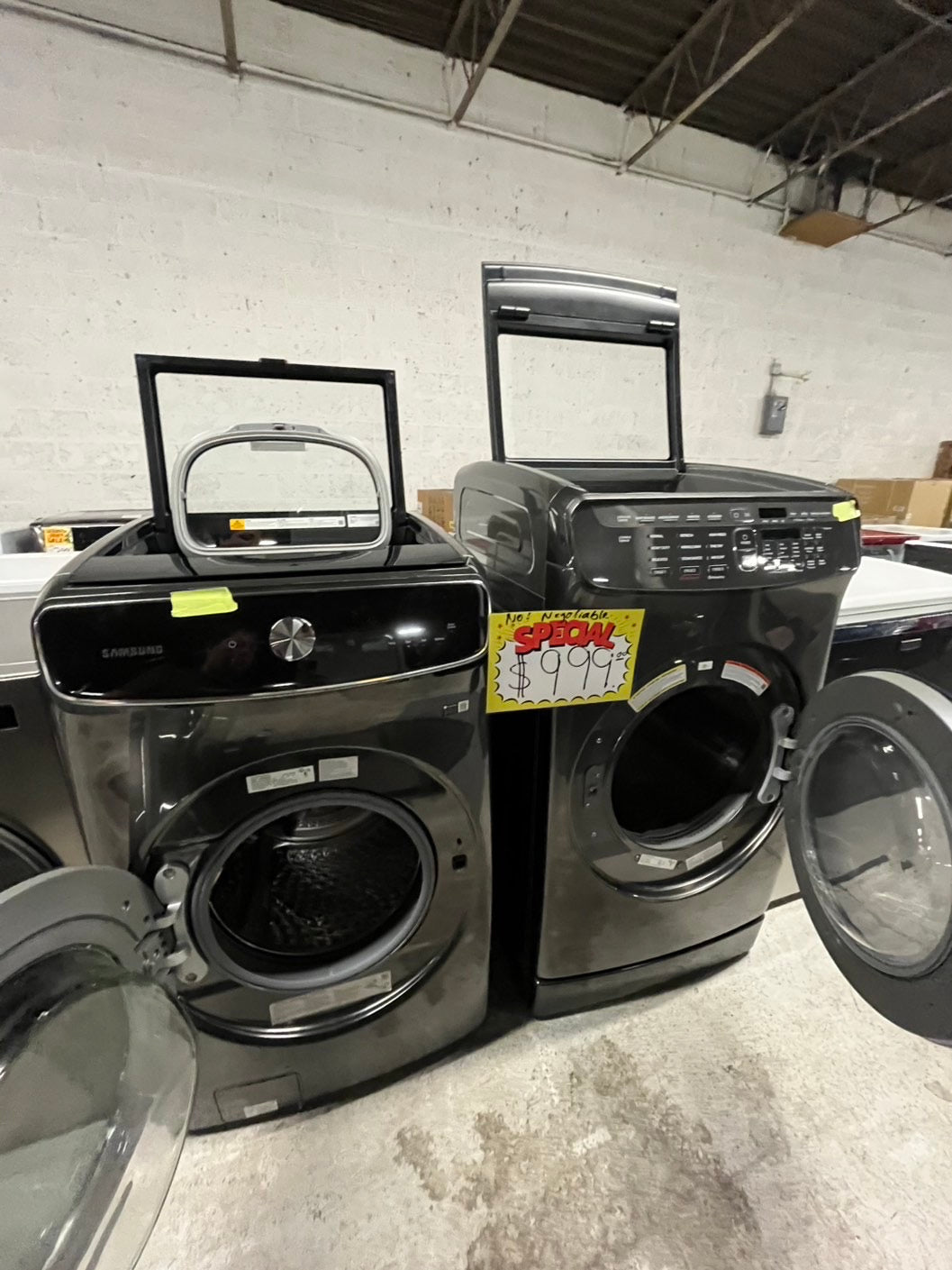 Samsung 6.0 cu. ft. Brushed Black Smart Dial Washer W/ FLEX Wash WV60A9900AV   & 7.5 cu. ft. Smart Electric Dryer with FlexDry™ in Black Stainless Steel side by side Mix and Match SET 27 wide #EDBL10B