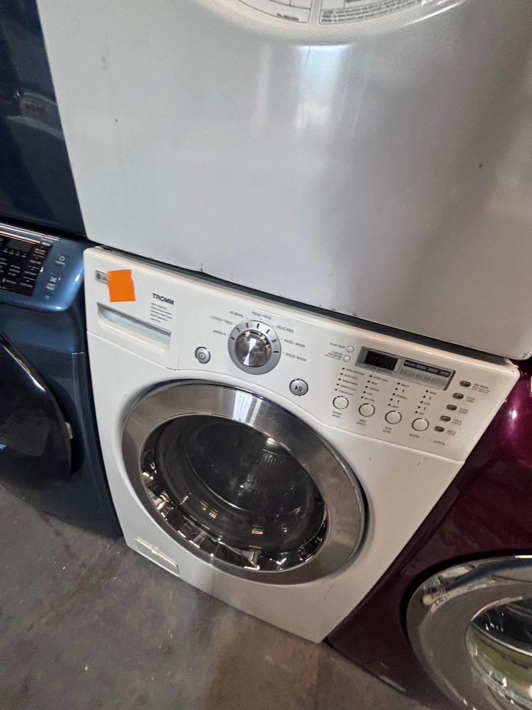 } special🎉LG  washer & dryer set electric 220v front load stackable or side by side - sensor dry , working 💯  with warranty , in white color   #SPM16SET