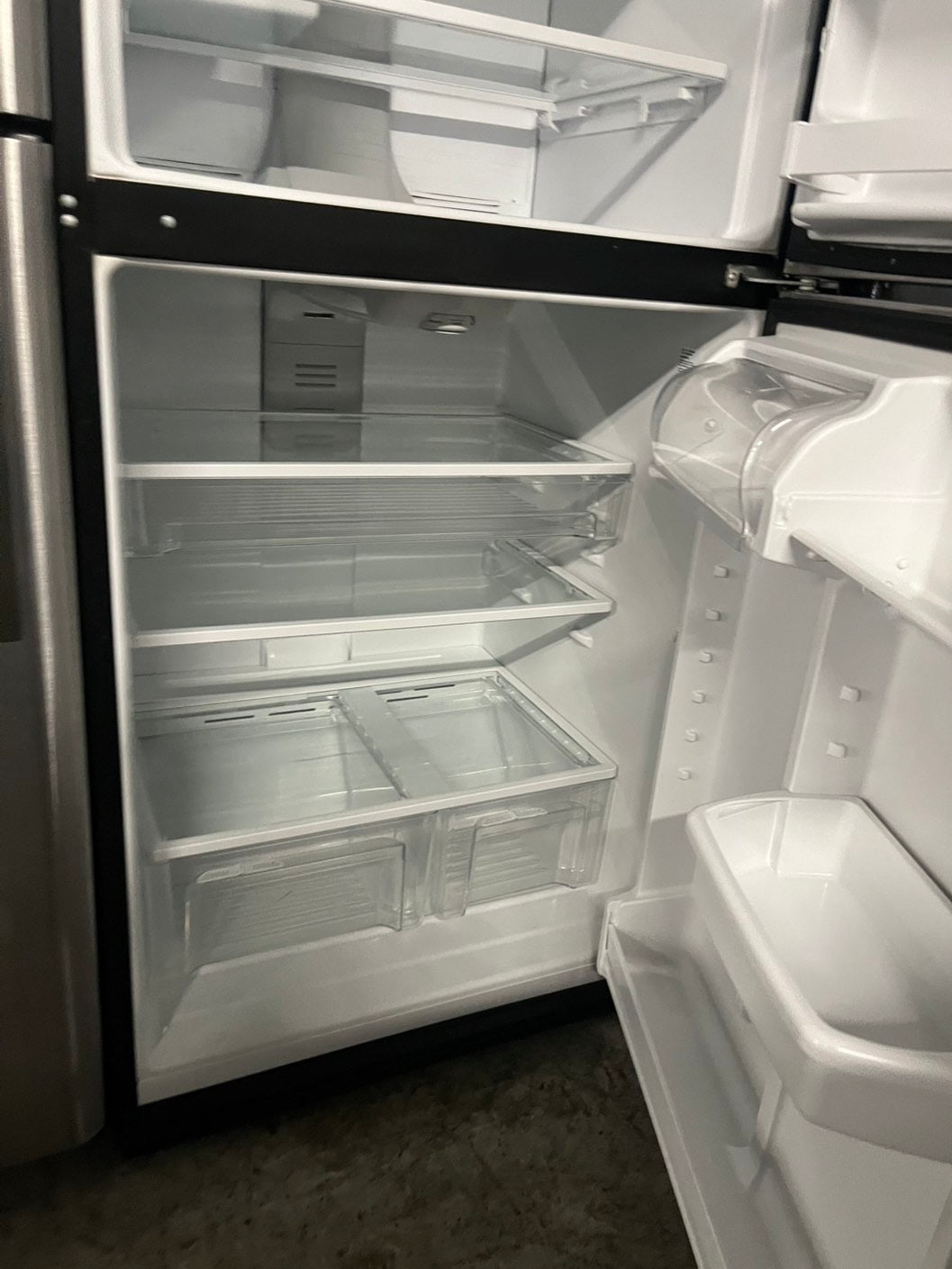 =Whirlpool  33” with Iced maker Top freezer fridge stainless steel refurbished #RFKM33