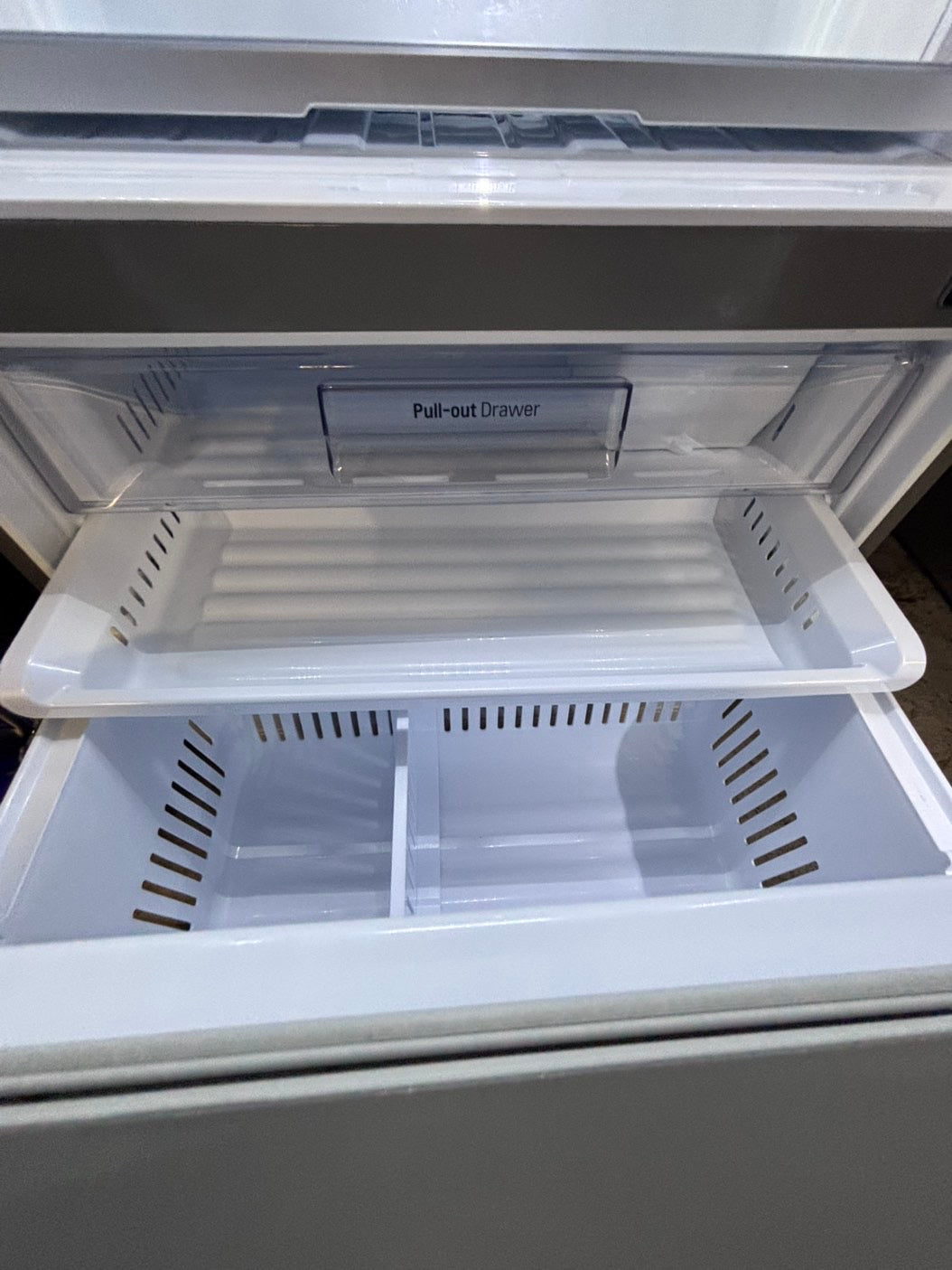 >special 3pc. Combo =LG French door Refrigerator counter depth  w/ ice water dispenser 36",gas stove 5 burners & new the range microwave all same brand  #ARF31B3PC