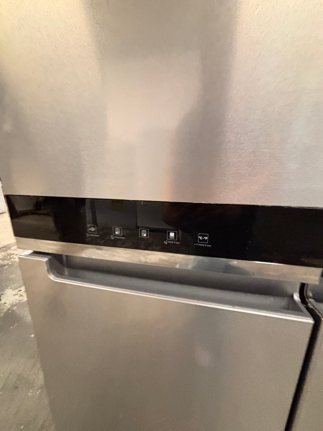 >special🎈New open box 📦 costumer return whirlpool- 23 cu. ft. Counter depth 19.4 cu. ft. Counter Depth French Door Refrigerator in Fingerprint Resistant .. #RWVYY41B