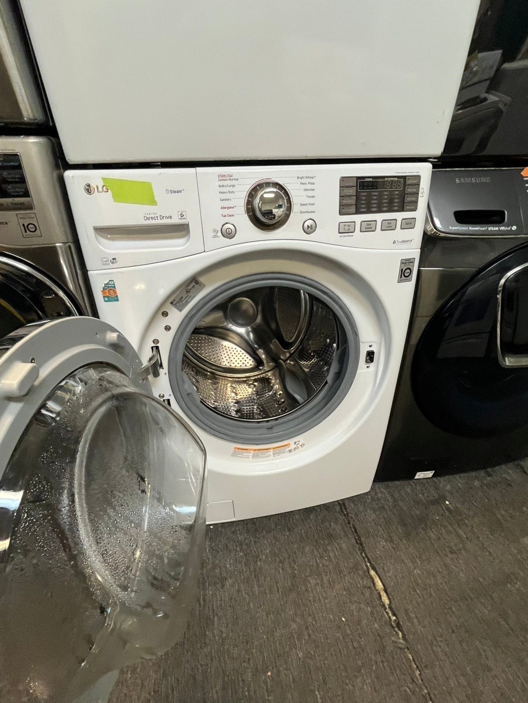LG front load washer & TrueSteam sensor Dry front load dryer set electric 220v front load stackable in white 30" in Refurbished #WDPR20L