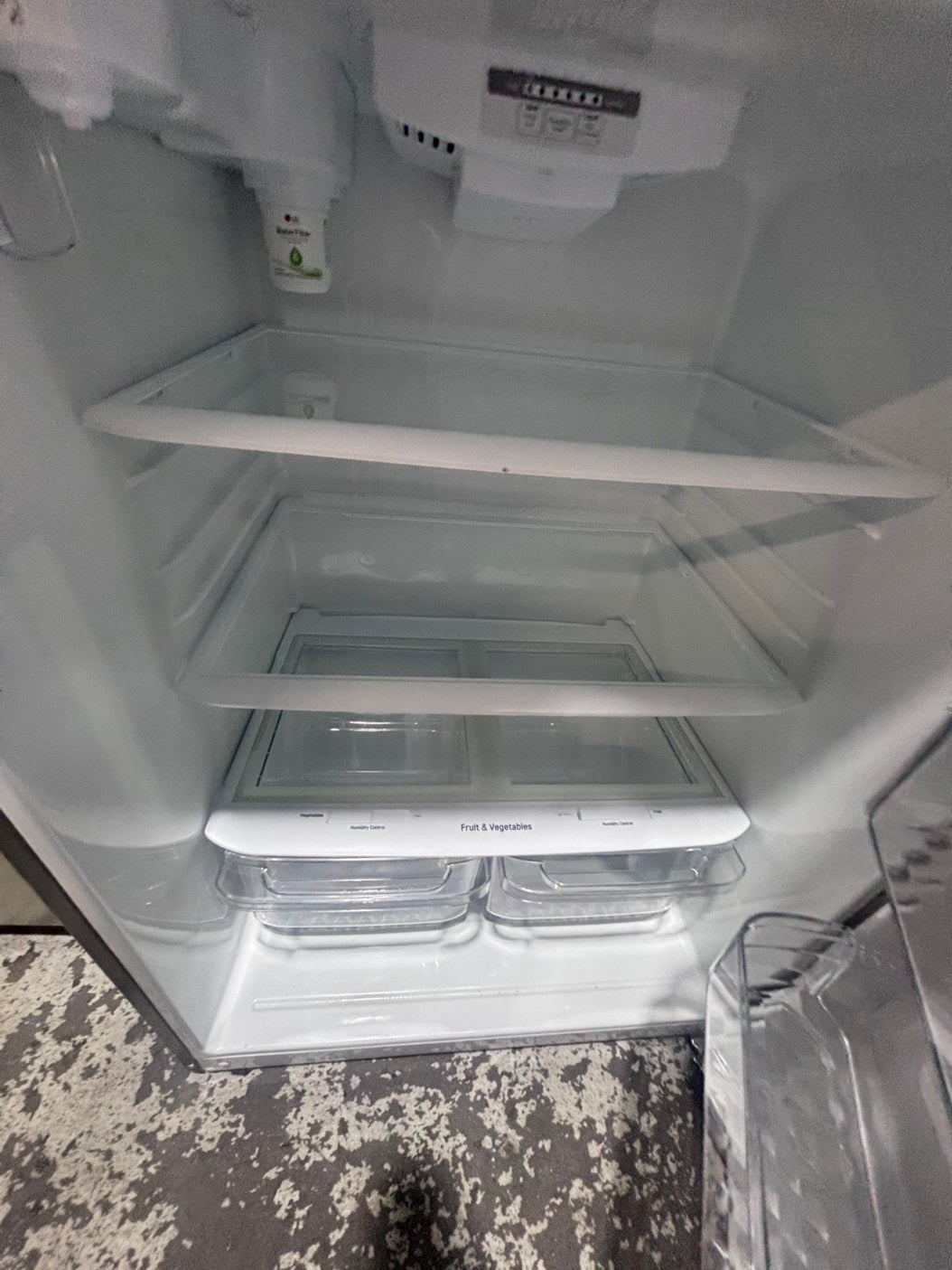 >>LG 33” Top freezer fridge   ,stainless steel. used-refurbished #RTLG41B