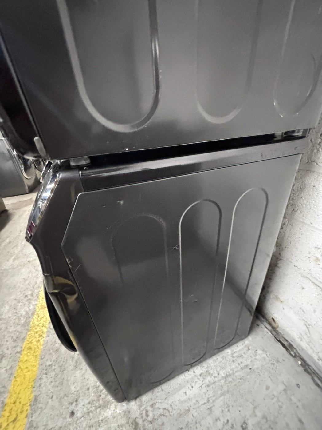 >samsung  front load washer 4.5 cu ft & dryer 7.5 cu ft set electric 220v front load stackable or side by side - sensor dry He in dark gray   #WDKS1B