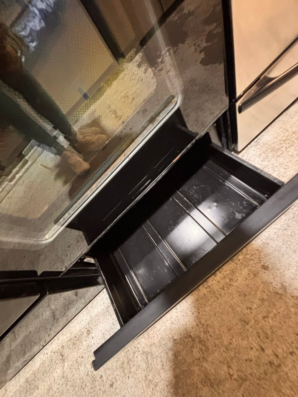 }}GE electric 220v glass top range bake Broil roast self clean oven black color ,working 💯  with warranty ! 30" used-Refurbished #GETTR71B