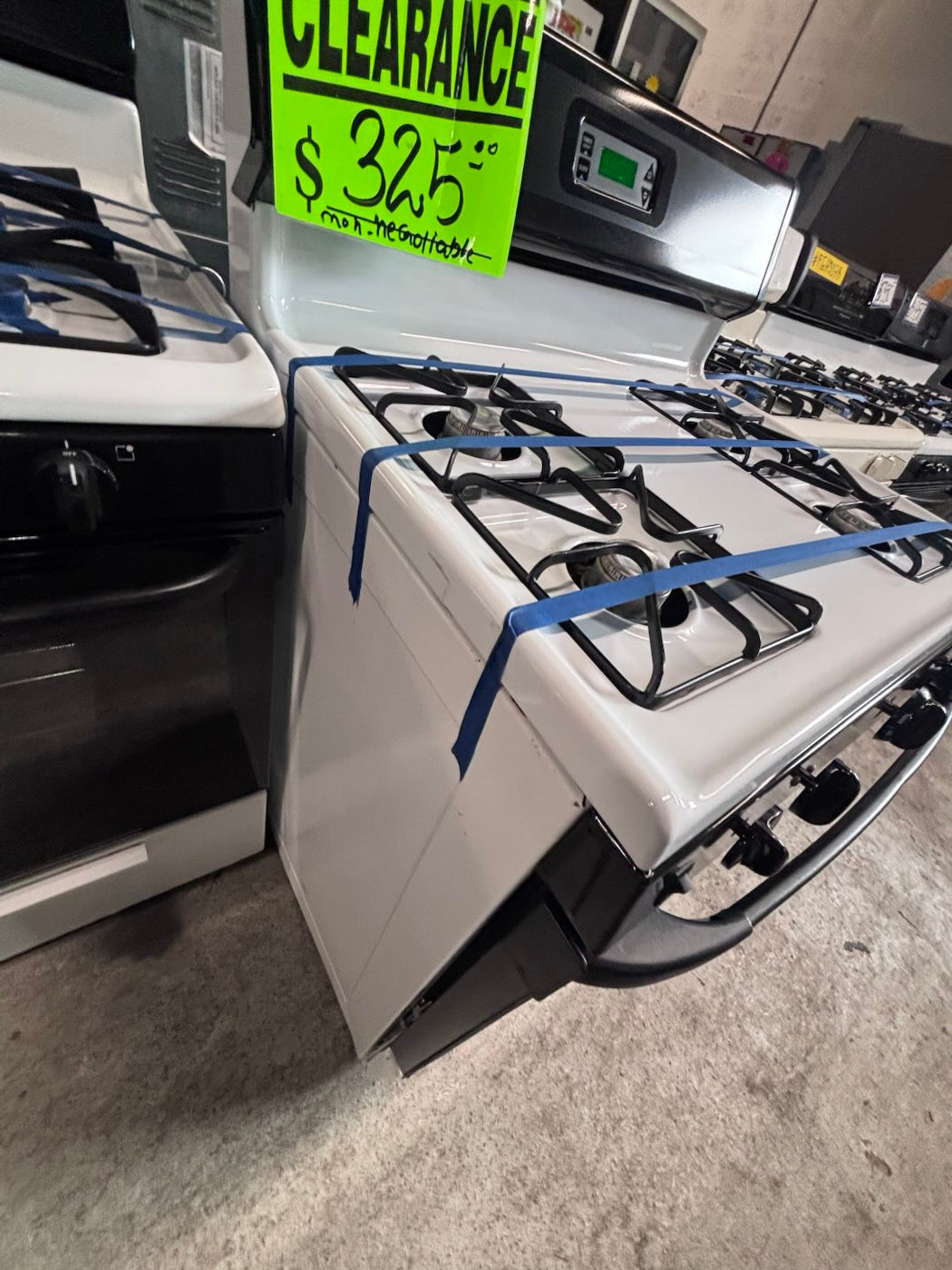 }sale🔥GE Gas range 4 burner bake broil Hi/Lo self clean in black & white working 💯 with warranty ,used-Refurbished 30” #GG69H7B