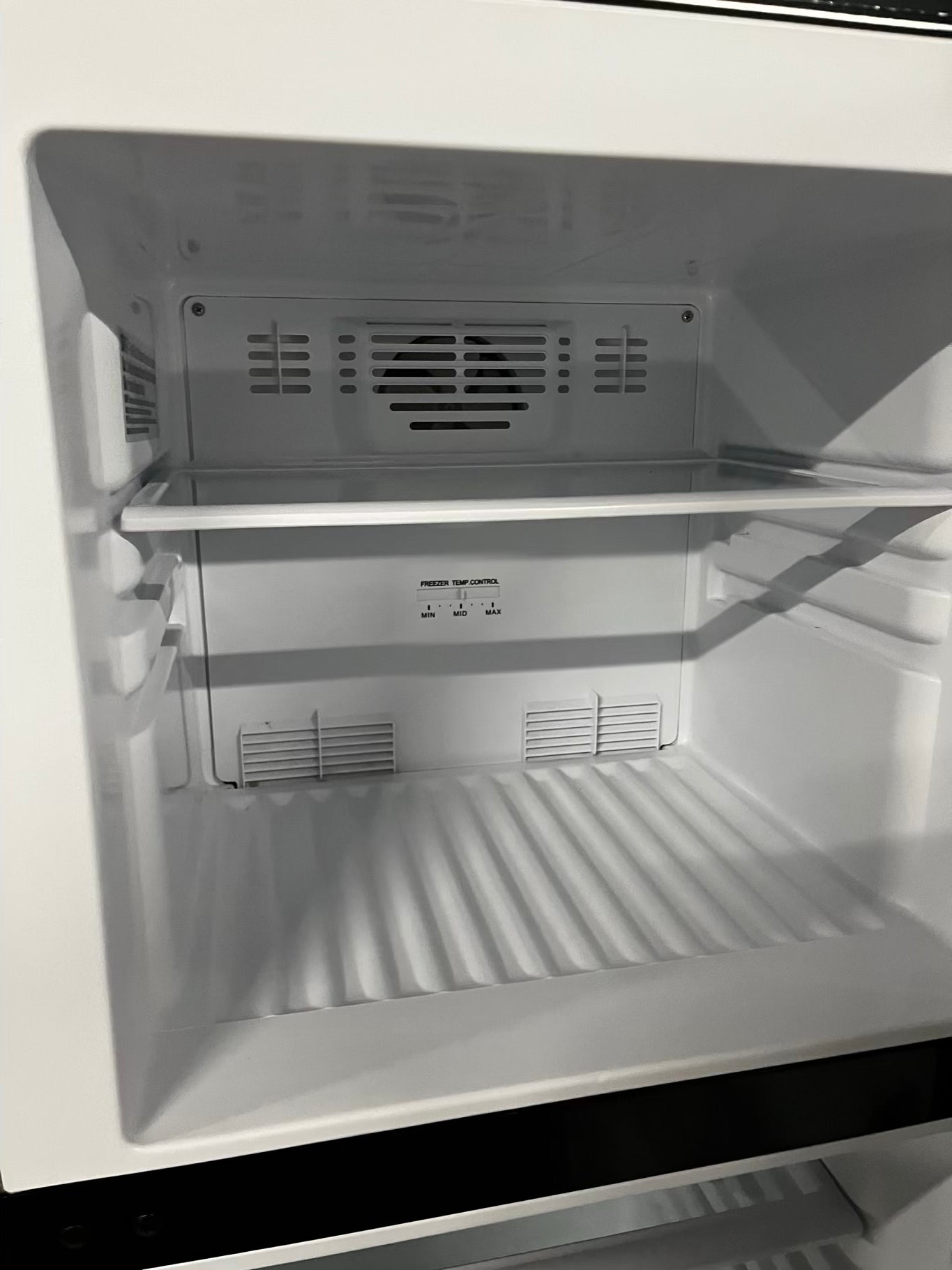 * Used | Refurbished Haier top freezer refrigerator 24" #RF3692NB