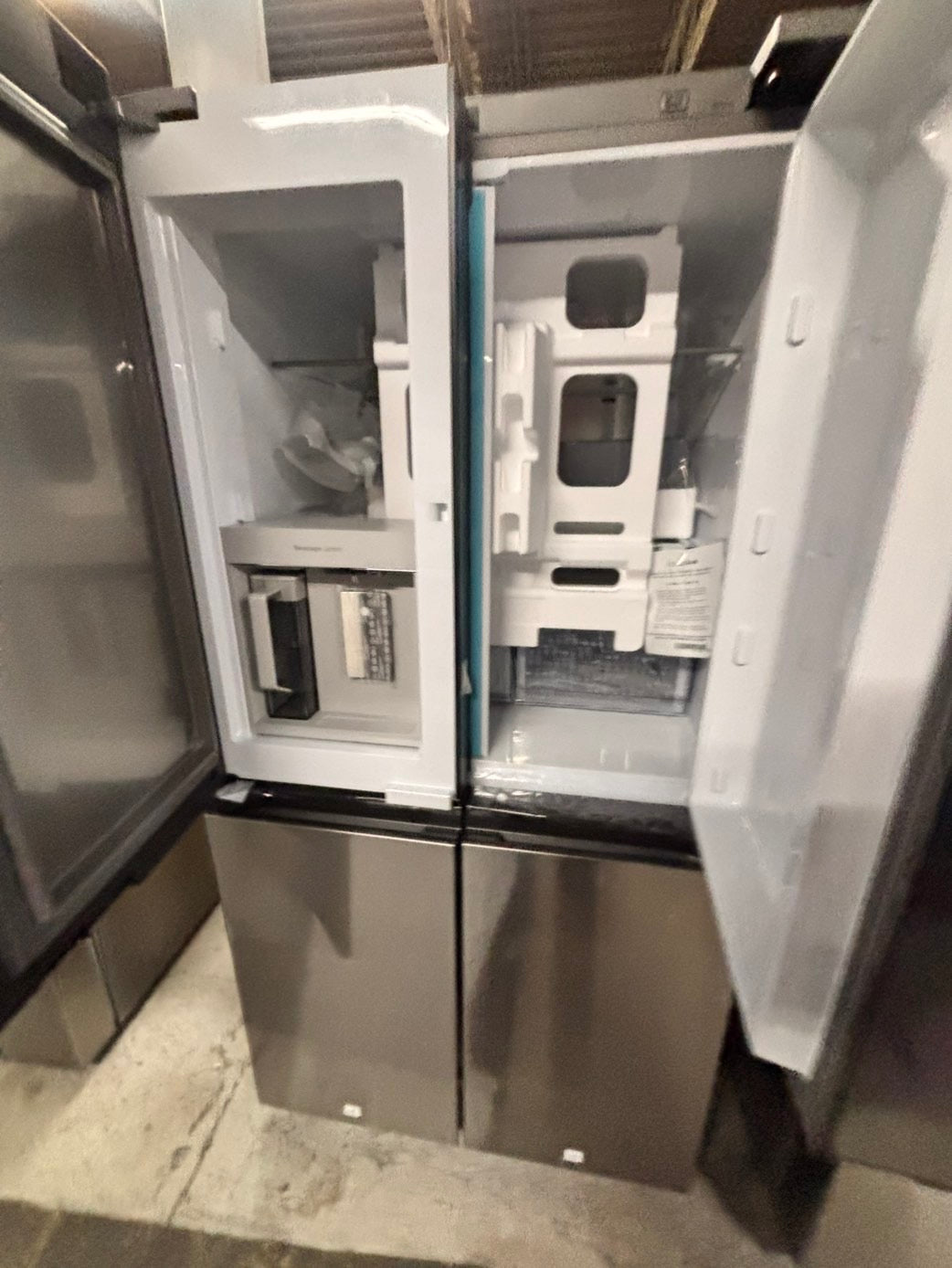 > New open box Samsung family hub 4-doors 📦 Refrigerator with ice maker & water dispenser - Stainless Steel #RZ29DFB