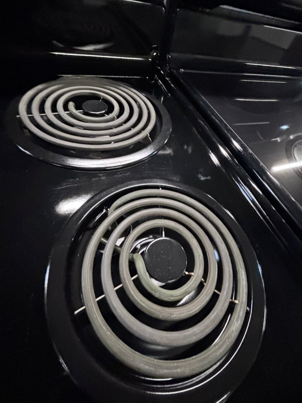 >*frigidaire stainless steel & black electric coil top range coil 220v bake /Broil 4 burner used-Refurbished  great condition 30" #ESZ5Z1B