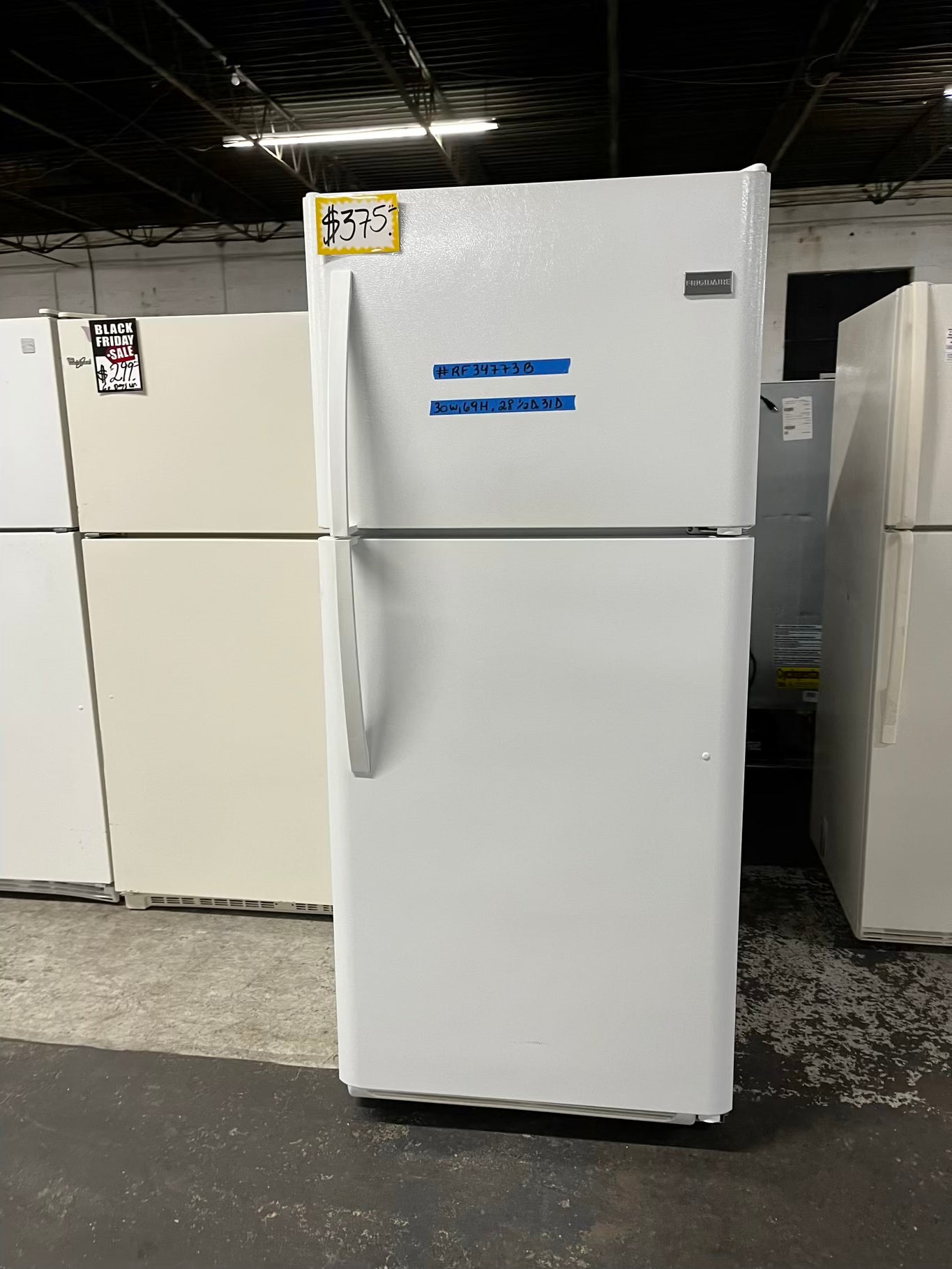 * Frigidaire top freezer refrigerator in white no ice maker 30" #RF34773B