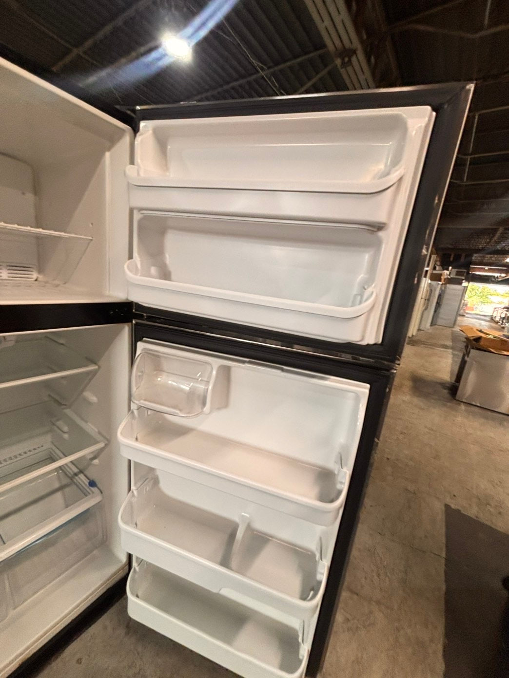 >*frigidaire  top freezer refrigerator stainless steel used-refurbished 30"x 681/2h #RF21RB