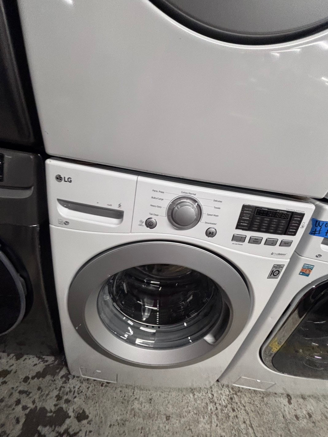 >LG GAS  washer & dryer set front load stackable white   27” in used-Refurbished #WD43GB