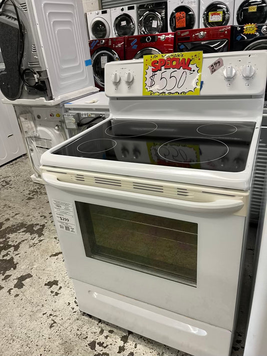 Frigidaire electric range 220v bake broil in white Refurbished 30" #ER529CB