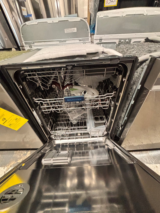 >24 in. KitchenAid - 360 Max
Jets Third Rack
Dishwasher with
Stainless Steel Third
Rack Wash Jets,                          model       number:KDTM804KPS   Stock number #KADW4H3B