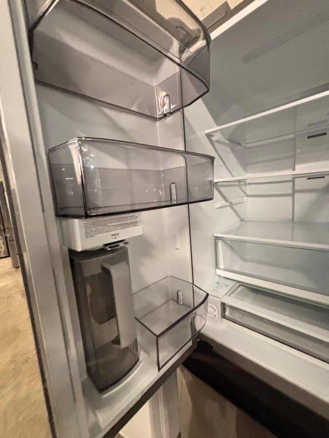 >special🎈New open box midea (costumer return )27cu.ft in Cu. Ft. French Door Smart Refrigerator with ice maker & water inside  - Stainless Steel #RFN45YB
