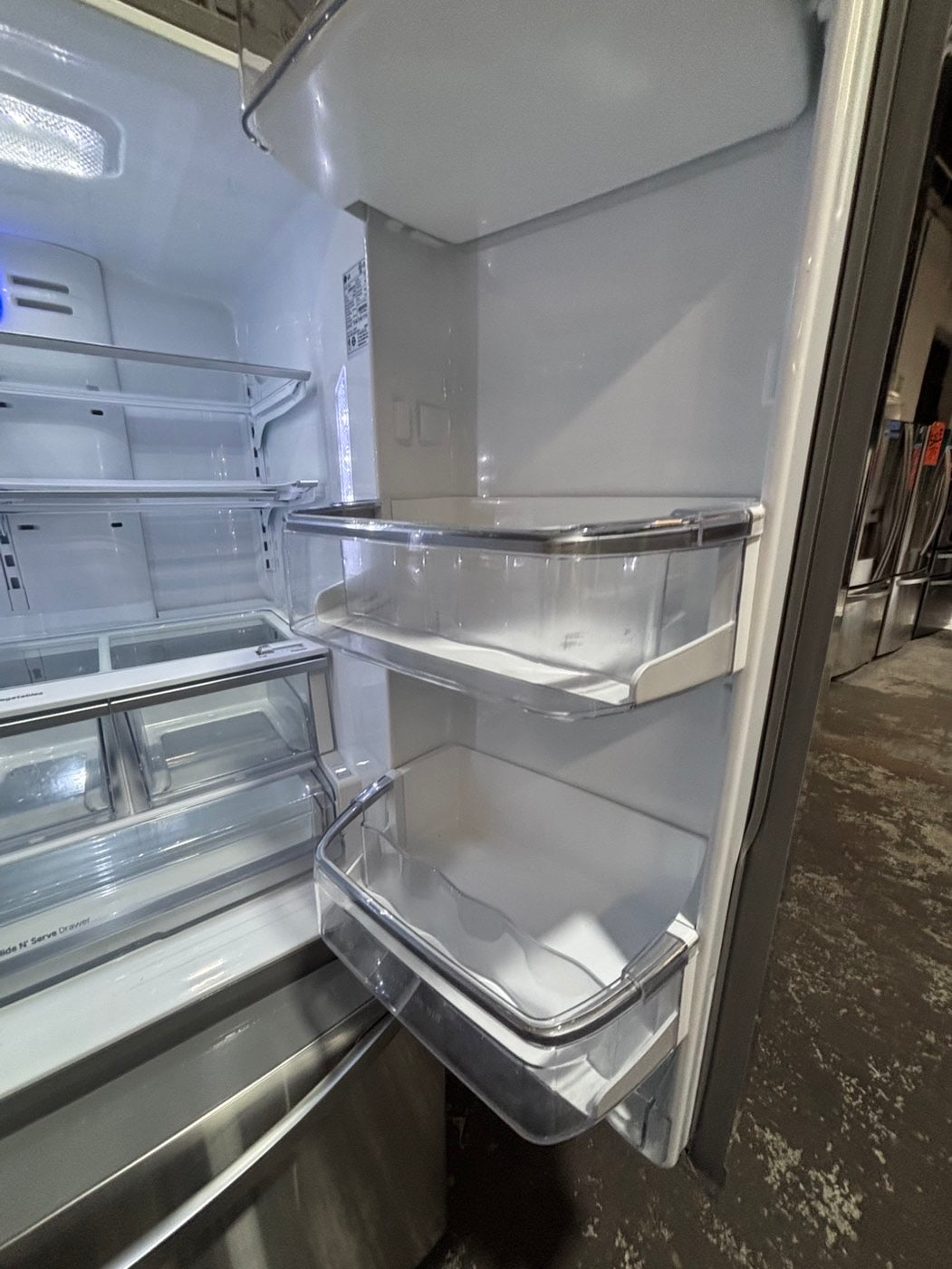 >>36” x69h 24”depth LG  French door Refrigerator counter depth stainless steel w/ ice water dispenser great condition 36" used-refurbished #KVVS24B
