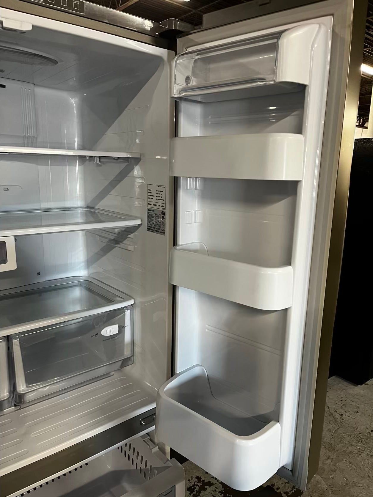 🎄Holiday Sale 🎁Used | Refurbished Samsung  32”  French door refrigerator counter depth slate *NO ice maker- stock number #RF72C3B