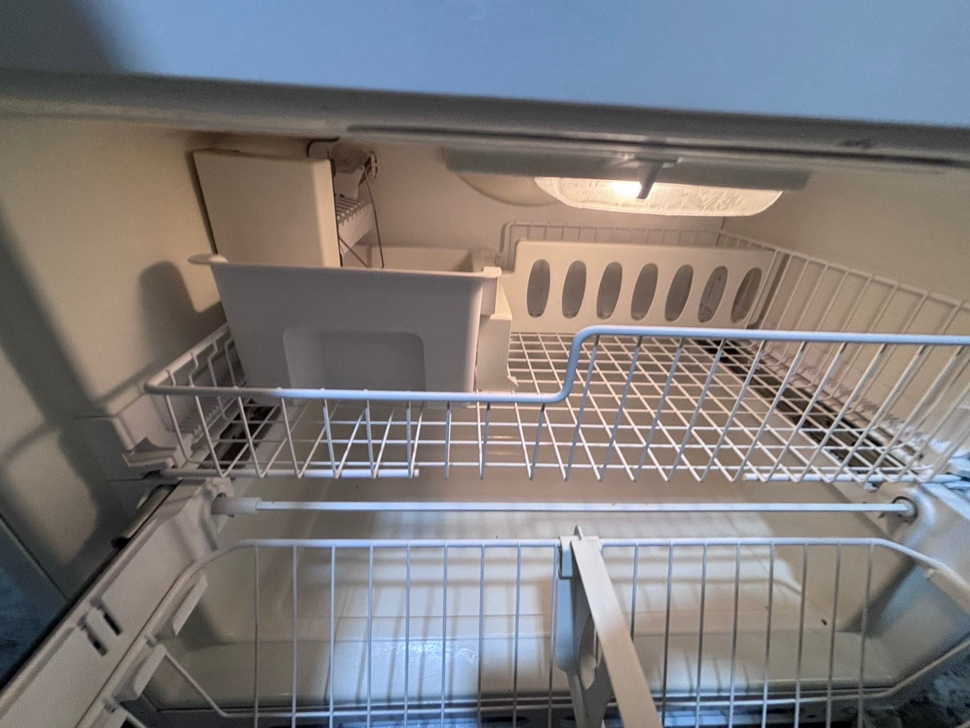 >* special🔥used-Refurbished Whirlpool white 36”w x69h x 29.1/5 depth refrigerator w/ice maker inside 36 “ #FDW4U3B