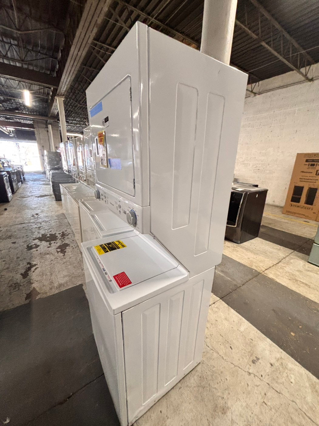 >new open box 📦 Frigidaire stacked laundry center Electric 220v washer & dryer unit in white 27" #LWR28B