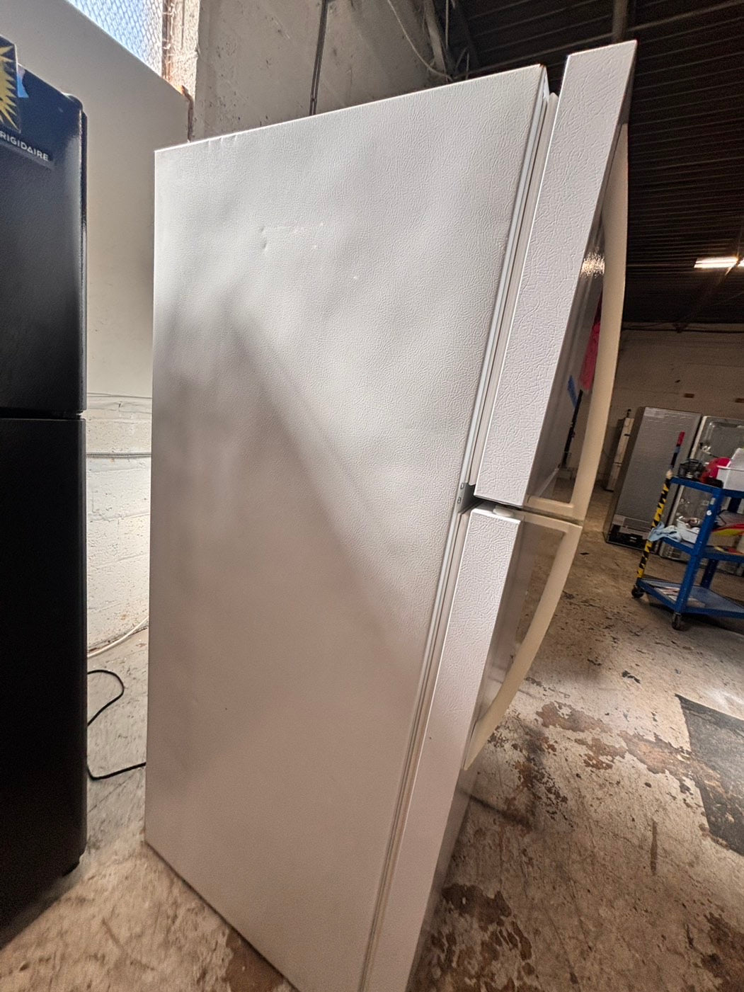 >sale🎈Kenmore 30”18cu.ft -top freezer refrigerator white color              -used refurbished 30” #RWF56B